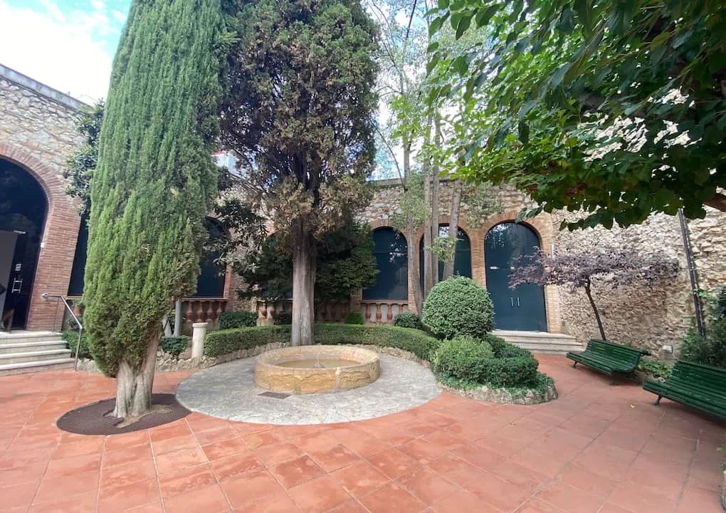 Mercadillo y tiendas en Figueres