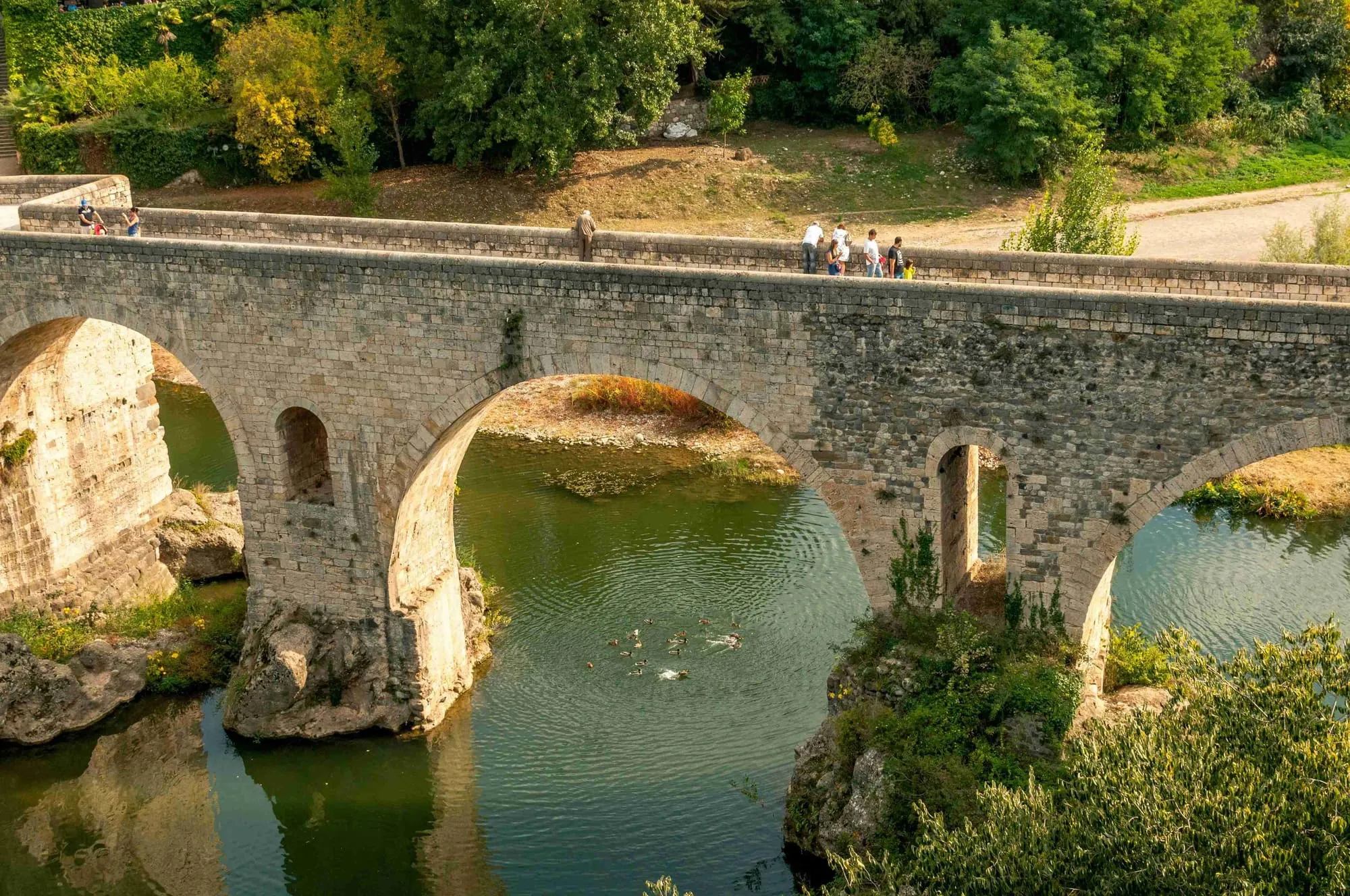 Arquitectura románica en Besalú
